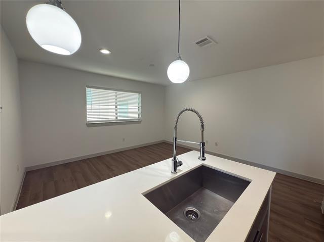 Building Photo - 4526 Munger Ave