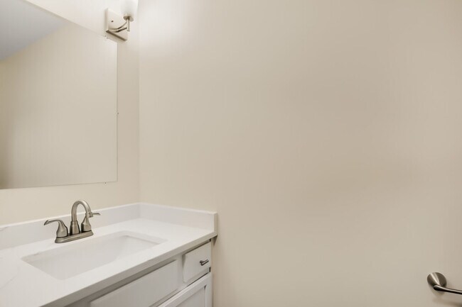 Building Photo - 26438 W Deer Path