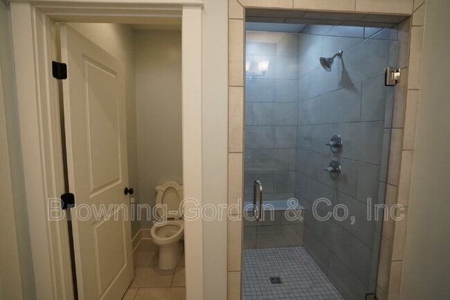 Building Photo - 3402 Shelby Bottoms Bnd