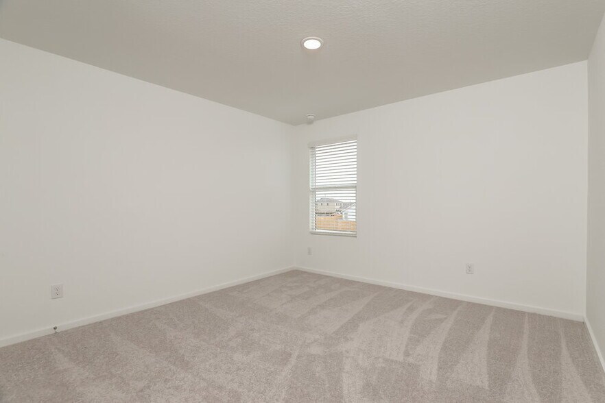 Building Photo - 2210 Burnet Rose