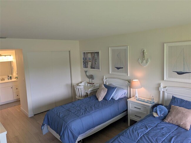 Building Photo - 4531 Longwater Chase