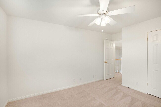 Building Photo - 2514 Crenshaw Dr