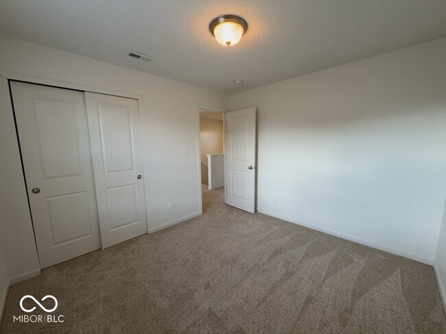 Building Photo - 5860 Crowley Pkwy