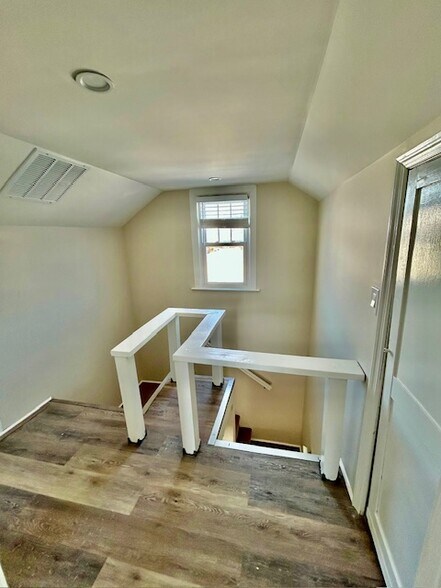 ATTIC - 10 Vernon Ave