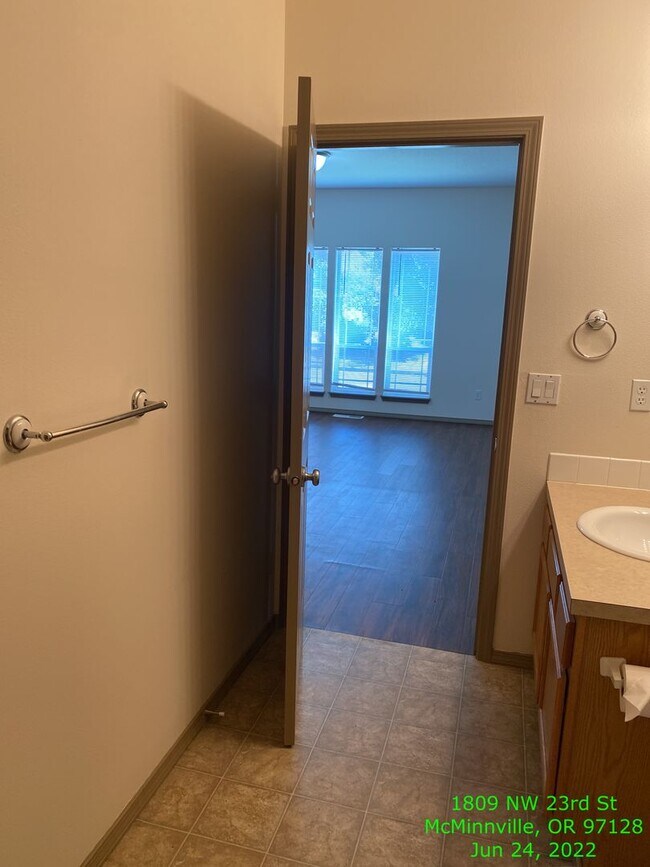 Building Photo - 1809 NW 23rd St