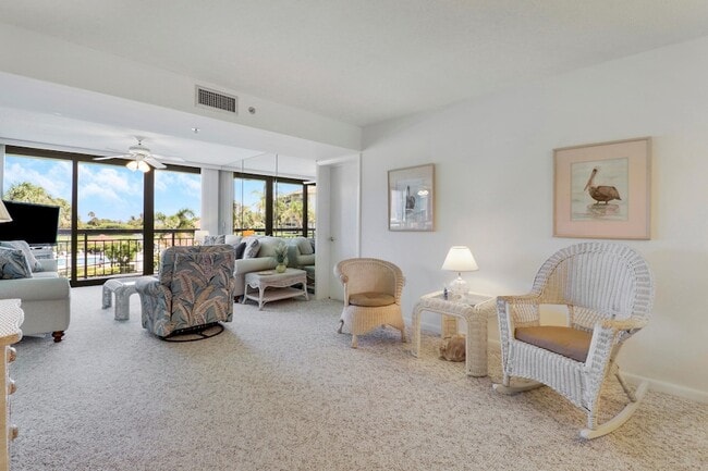 Building Photo - 401 S Seas Dr