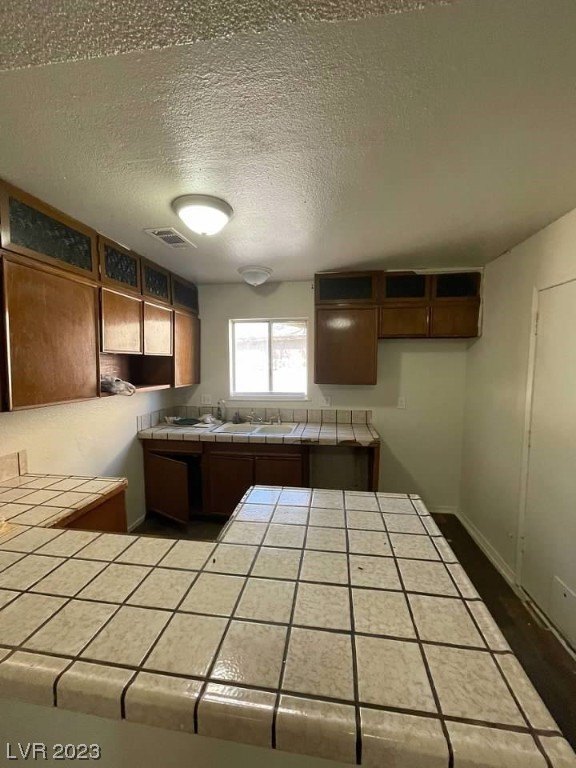 Building Photo - 3955 Ventura Way