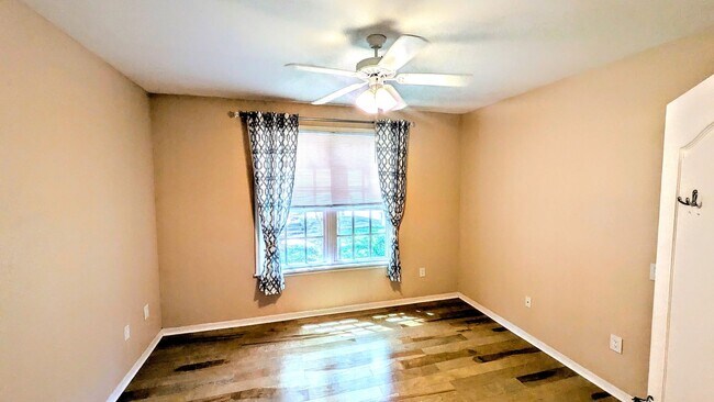 Building Photo - ANNUAL UNFURNISHED GROUND FLOOR CONDO 3 BED 2 BATH