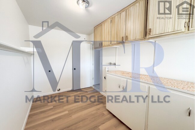 Building Photo - 2Bed/2Bath House in Sun City on Golf Course! Ready for Immediate Move-In!