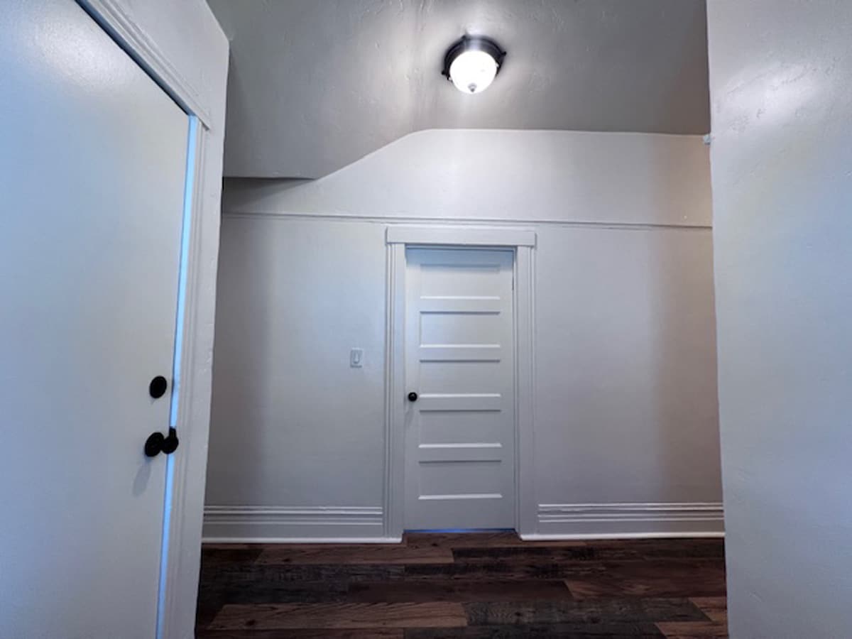 Building Photo - 722 30th St