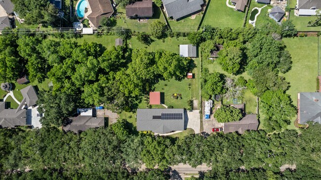Building Photo - 616 Cannan Dr