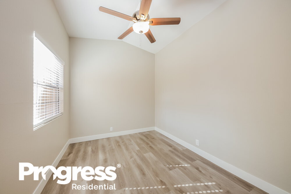 Building Photo - 3814 W Marconi Ave