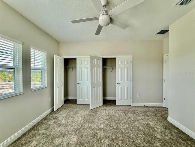 Building Photo - 35617 Stableton Ln