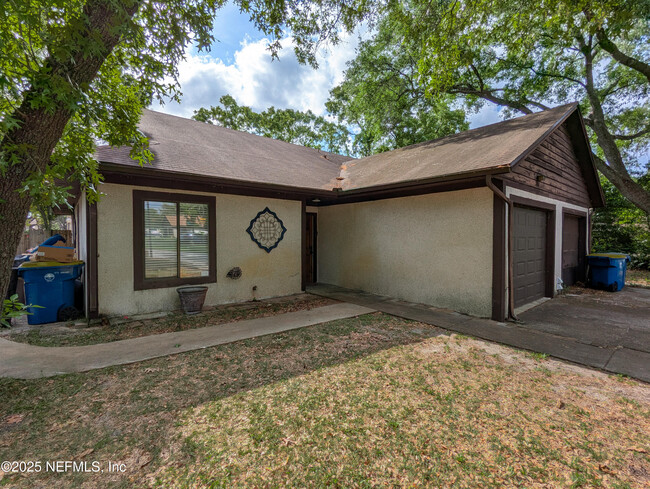 Building Photo - 2171 Derringer Cir S