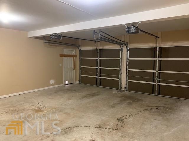 Building Photo - 552 Magnolia Dr