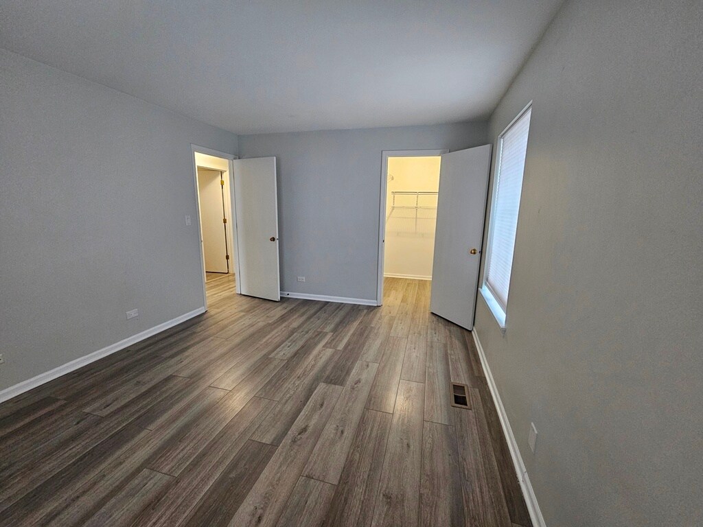 Building Photo - 1241 Bradwell Ln