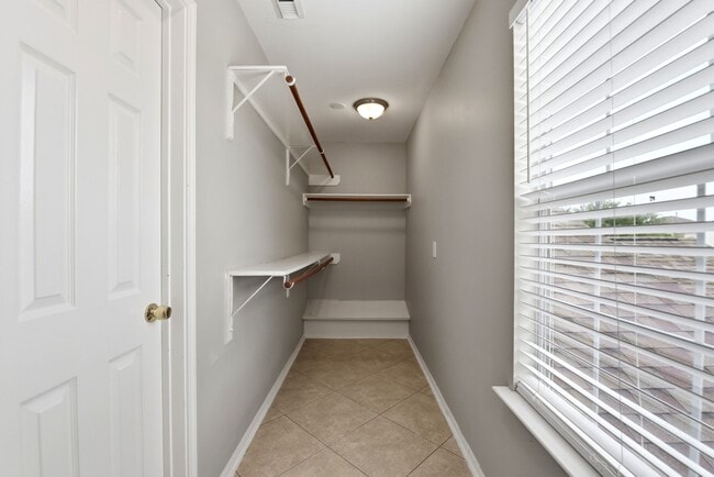 Building Photo - 14022 Crestbourne Ct