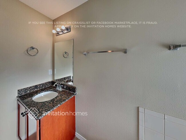 Building Photo - 240 Star Shell Dr