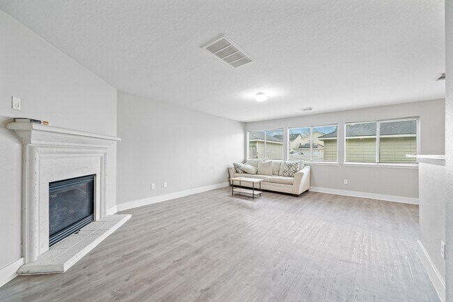 Building Photo - 20931 Walder Ct