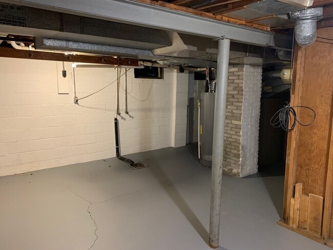 Building Photo - Just remodeled! 3 Bedroom 1 bath home