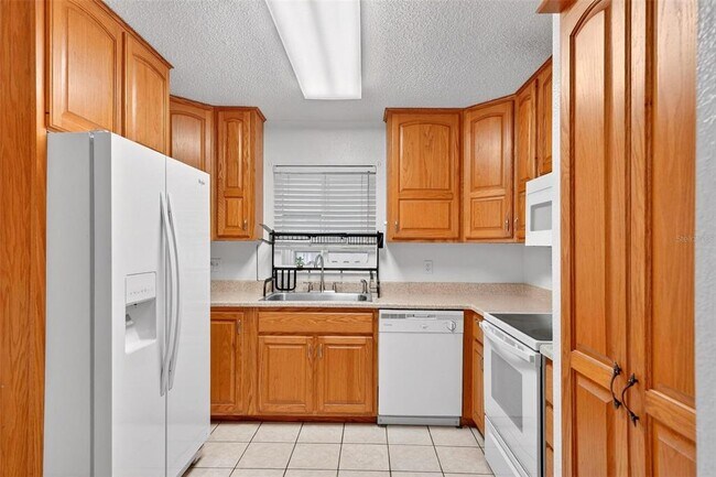 Building Photo - 5107 Deer Creek Dr