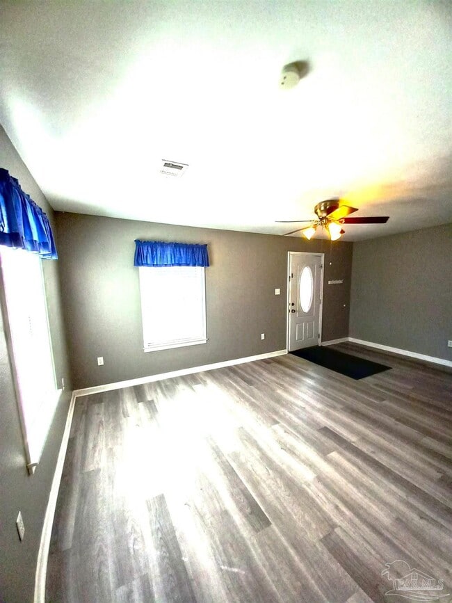 Building Photo - 6858 Olsen Rd