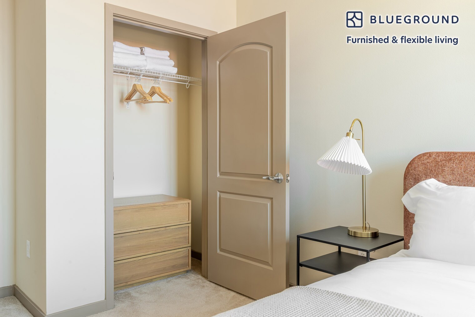 Building Photo - 7001 Sunne Ln