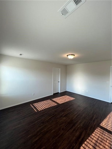 Building Photo - 414 Wood Creek St