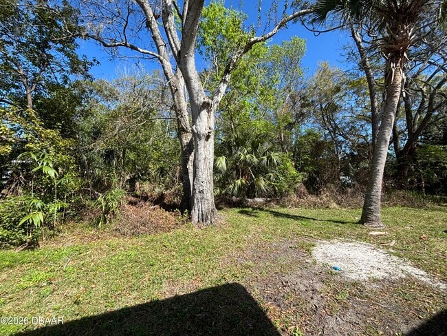 Building Photo - 93 Ford St