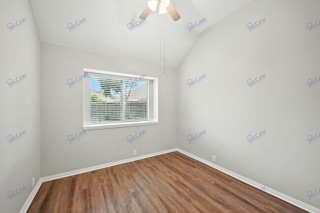 Building Photo - 2217 Kingsdale Ct