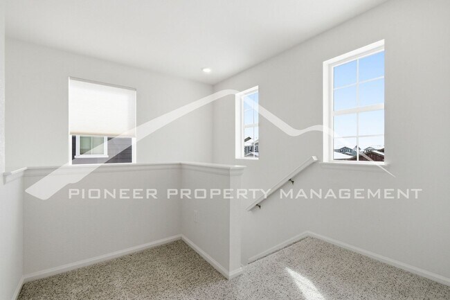 Building Photo - Gorgeous Home with Washer/Dryer and 2-Car Garage