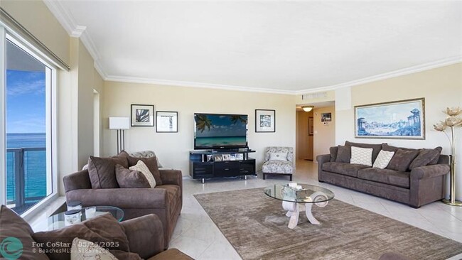 Building Photo - 3750 Galt Ocean Dr