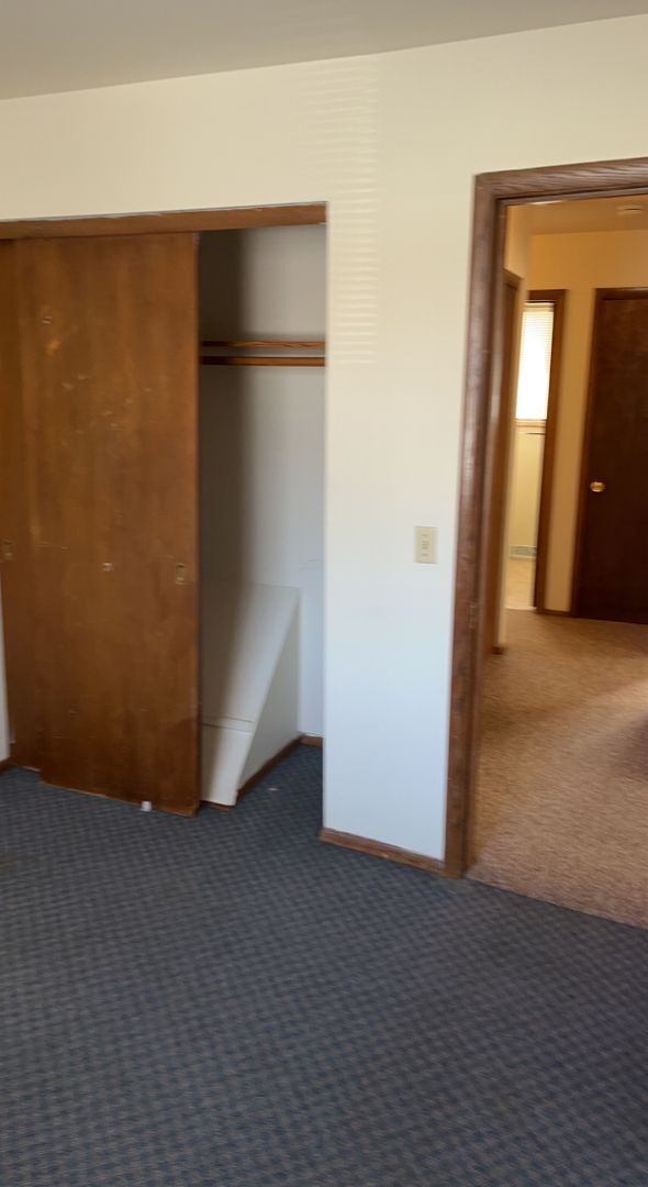 Building Photo - 392