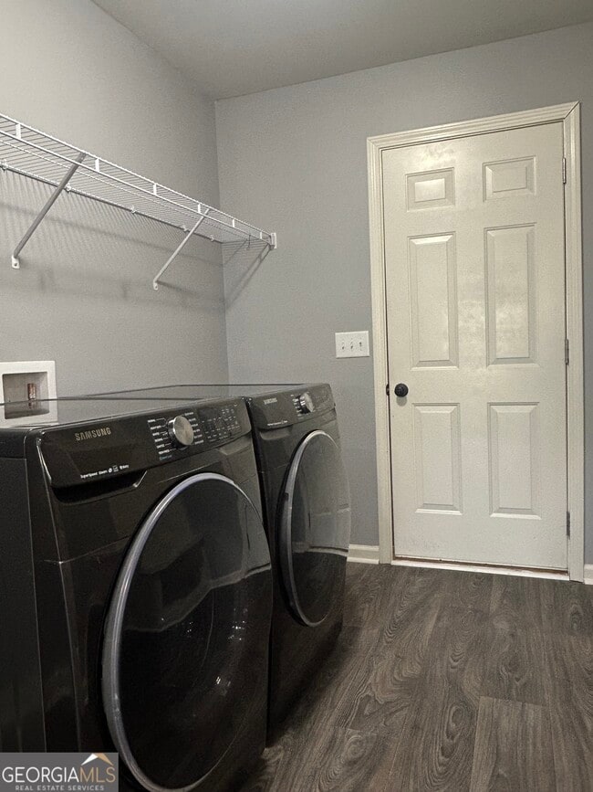 Building Photo - 149 Peak Ct.