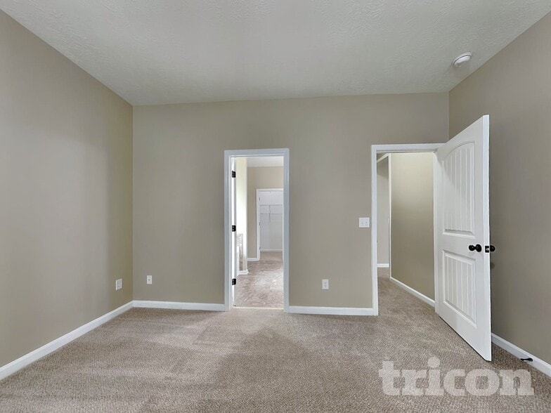 Building Photo - 513 Fox Haven Dr