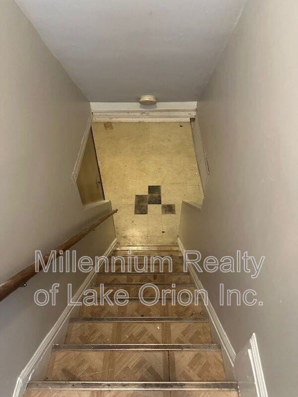 Building Photo - 19288 Lahser Rd