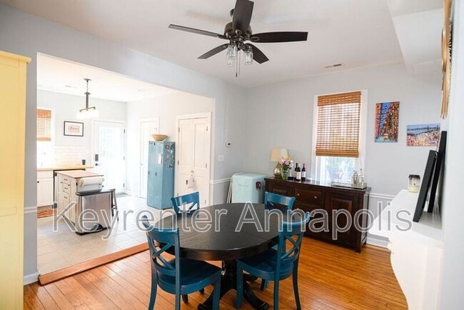 Building Photo - 4 Morris St