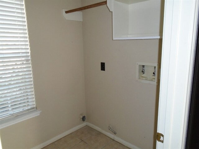 Building Photo - 2304 Evergreen Dr