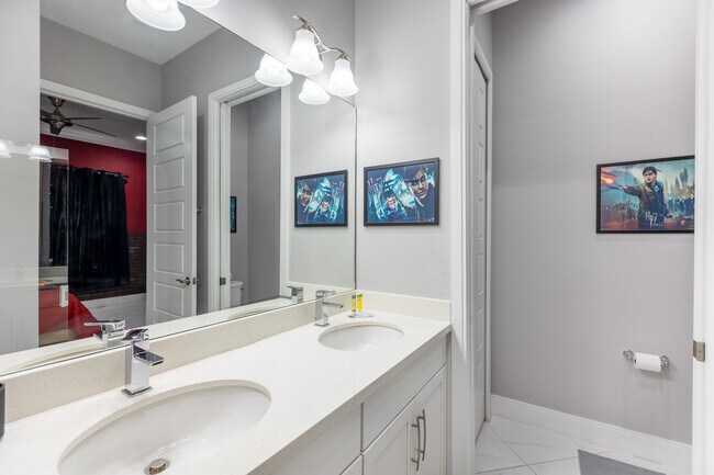 Building Photo - 506 Captiva Dr