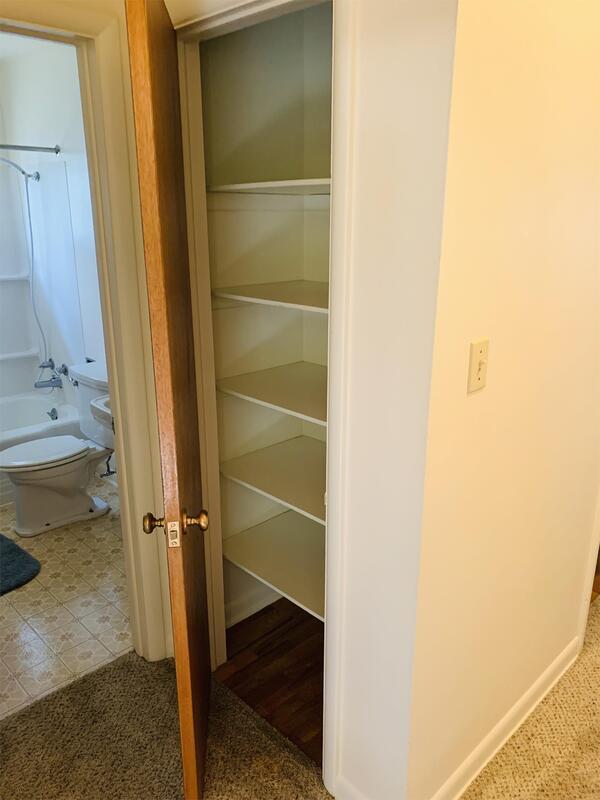 Building Photo - 118 Gem St