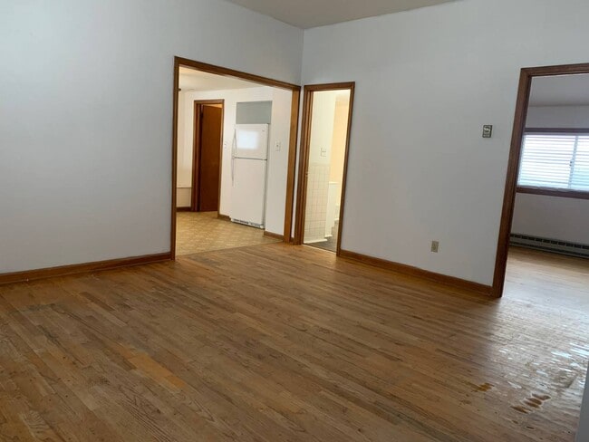 Building Photo - 144 Vley Rd
