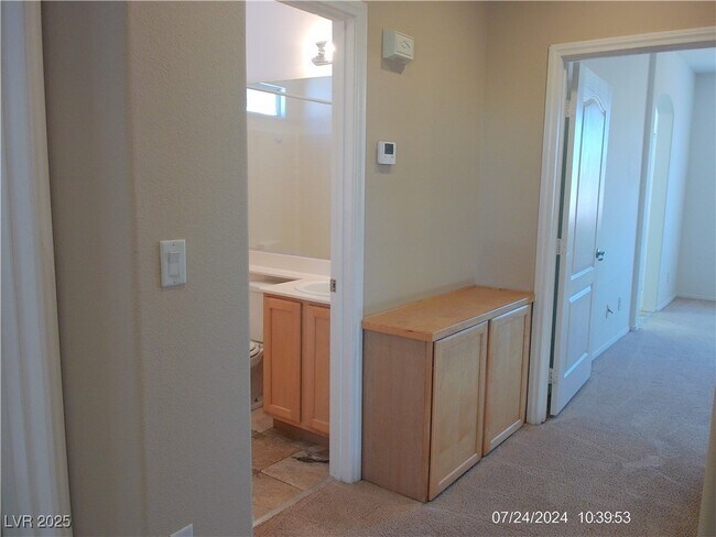 Building Photo - 5834 Farmhouse Ct