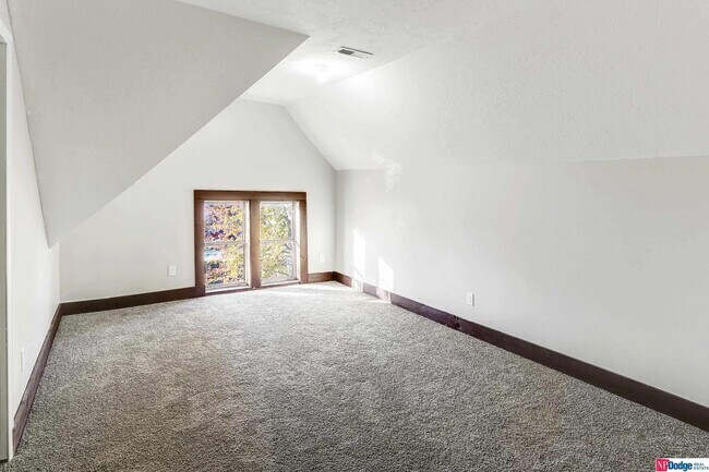 Building Photo - 2210 Wirt St