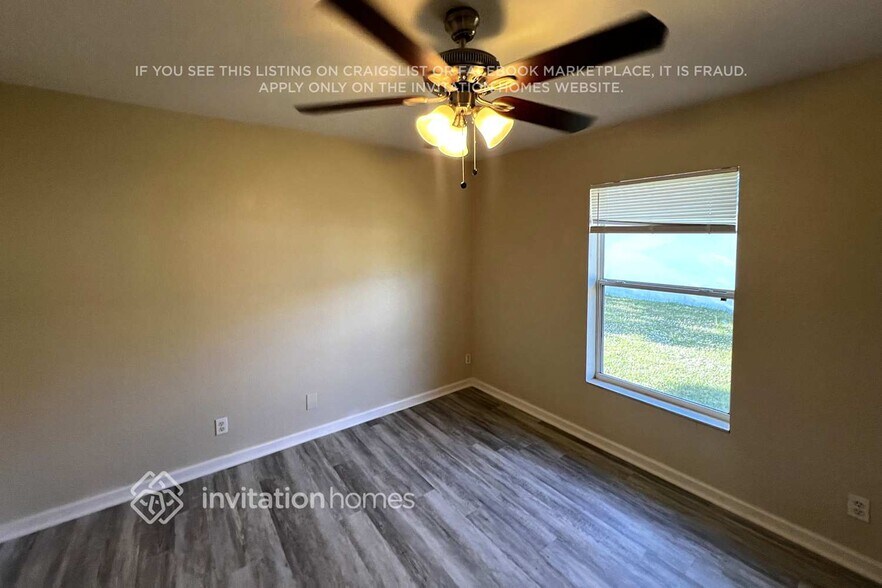 Building Photo - 3642 SW Darwin Blvd