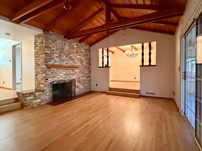 Building Photo - 3 Bedroom 2 Bathroom Single Level Napa Brown's Valley Home