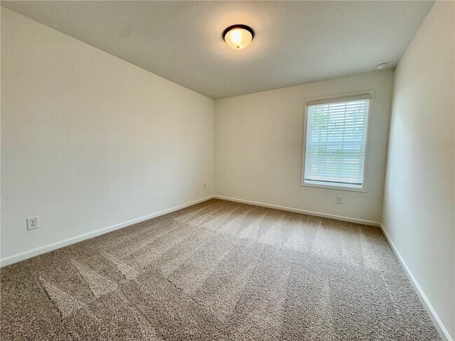 Building Photo - 5421 Hardgrove Wy