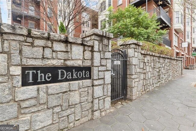 Building Photo - 850 Piedmont Ave NE