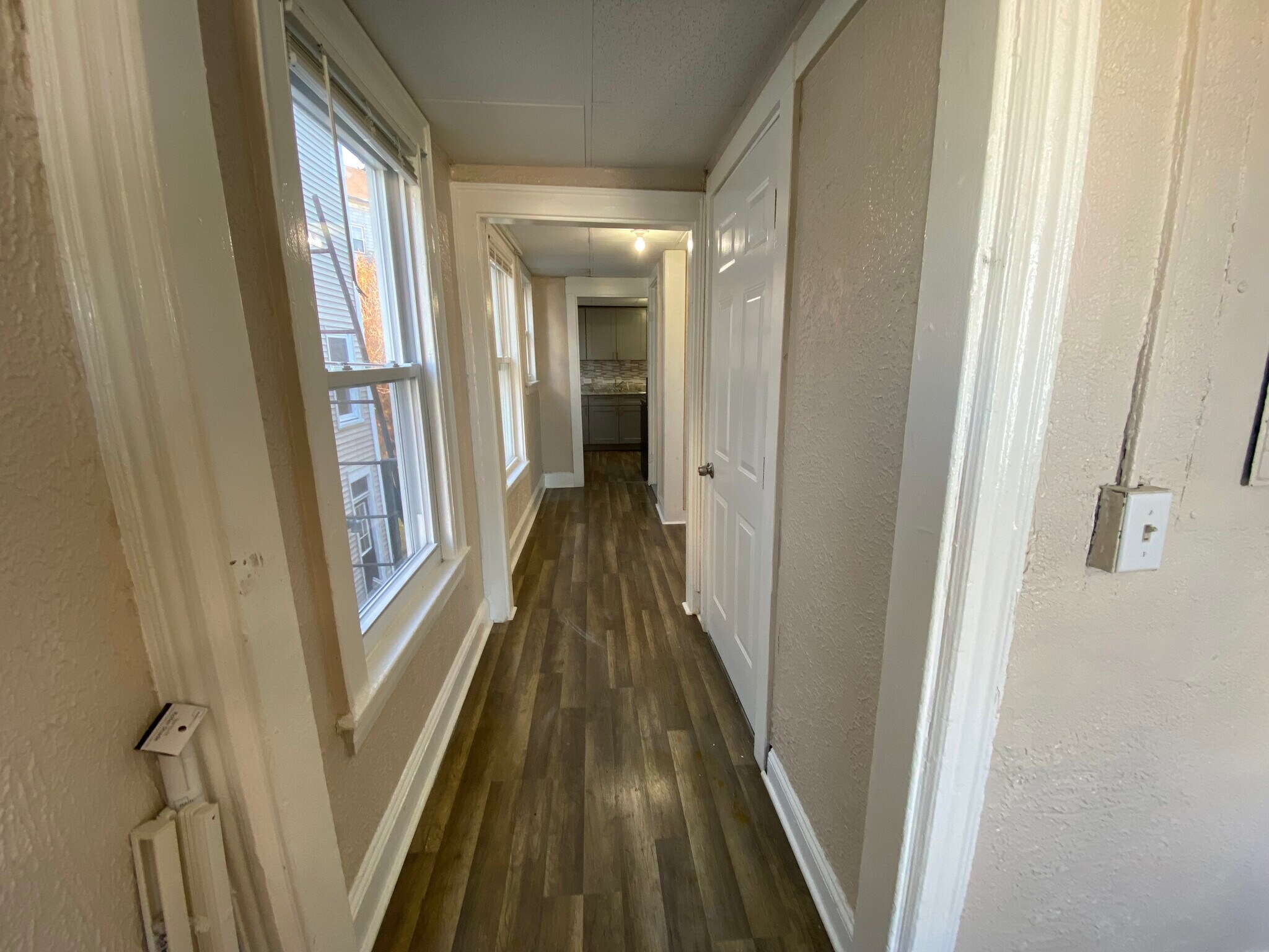 Building Photo - 182 Grant St