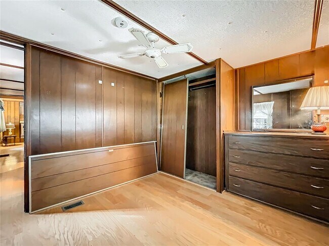 Building Photo - 13145 Plum Lake Cir