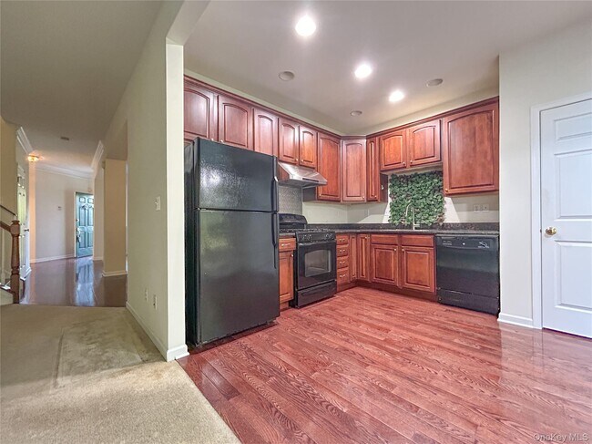 Building Photo - 1063 Dutcher Dr